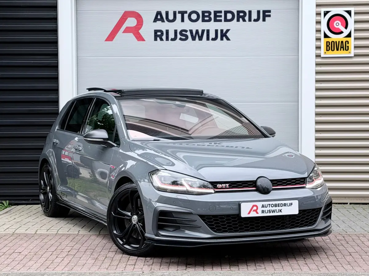 2.0 TSI GTI TCR Pano/Keyless/Camera