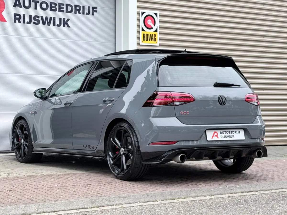 2.0 TSI GTI TCR Pano/Keyless/Camera