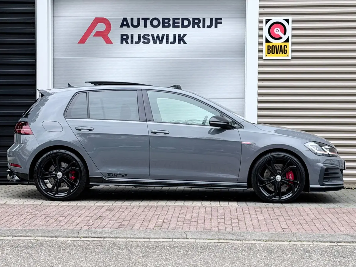 2.0 TSI GTI TCR Pano/Keyless/Camera