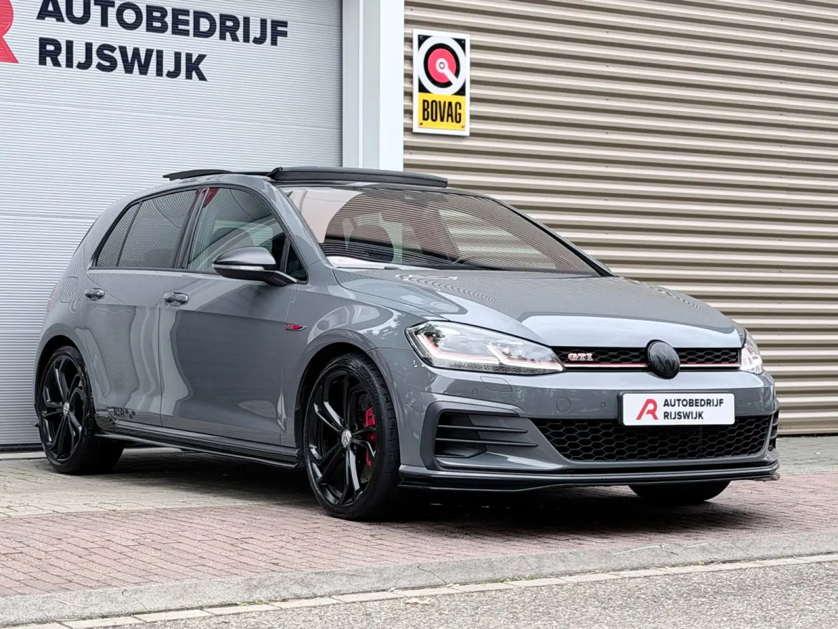 2.0 TSI GTI TCR Pano/Keyless/Camera