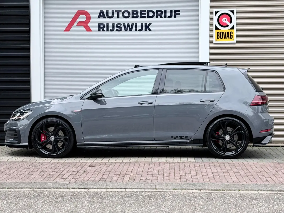 2.0 TSI GTI TCR Pano/Keyless/Camera