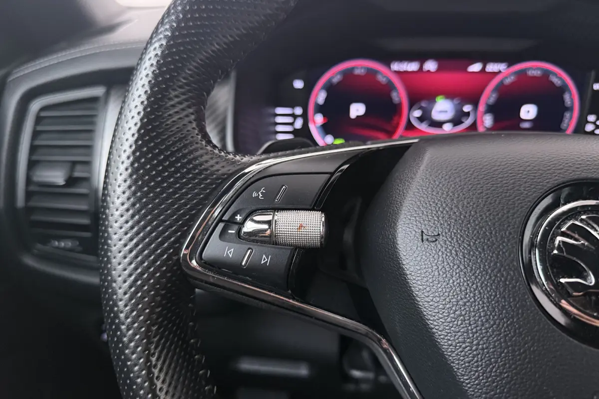 1.5 TSI Sportline Business 7p. Elekt.Trekhaak Memory Carplay