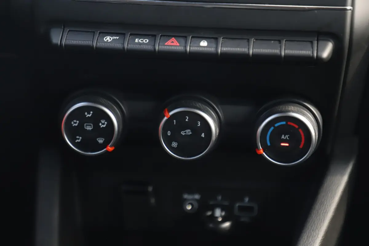 1.0 TCe Zen 101PK Navigatie Carplay Android Airco Cruise Rijstrooksensor Parkeersensor LED