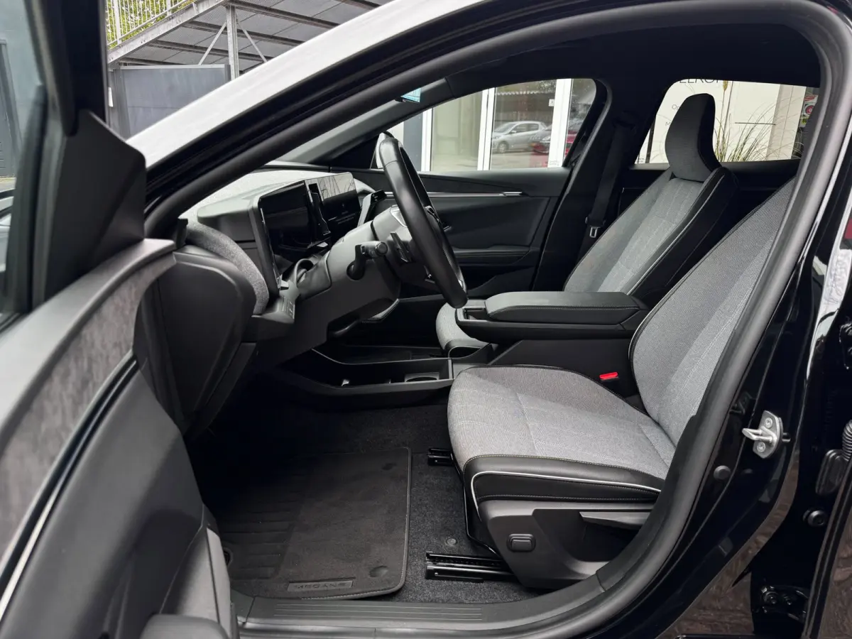 EV60 Optimum Charge Techno | 94% SOH | 360 Camera | Winter Pack | Virtual Cockpit