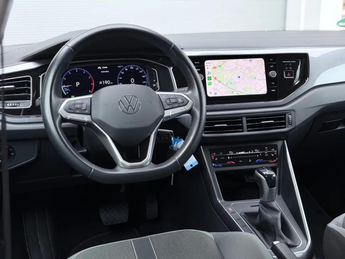 1.0 TSI Style IQ.Light/Camera/AppleCar