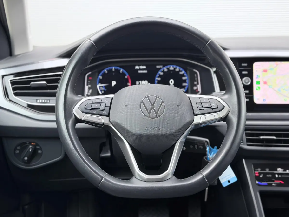 1.0 TSI Style IQ.Light/Camera/AppleCar