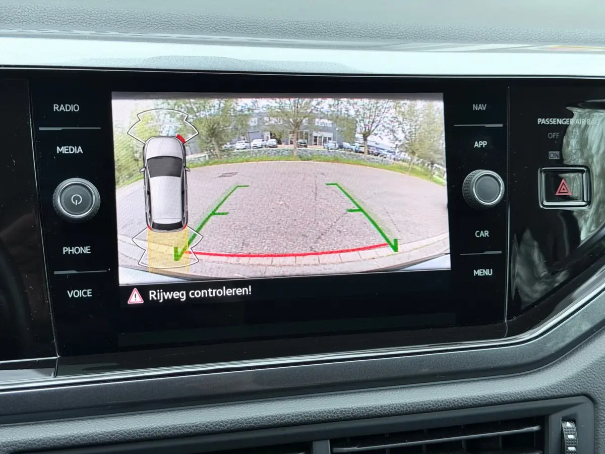 1.0 TSI Style IQ.Light/Camera/AppleCar