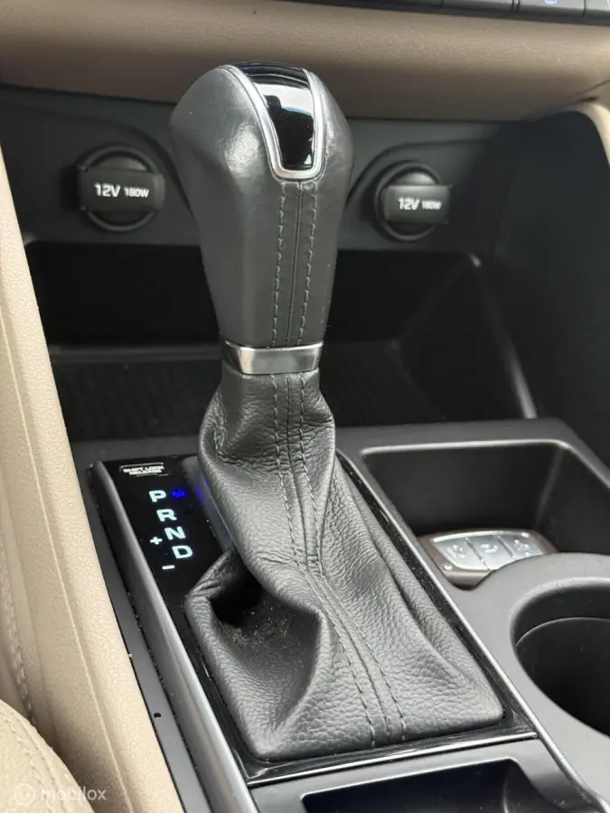 1.6 T-GDi Premium 4WD VOL