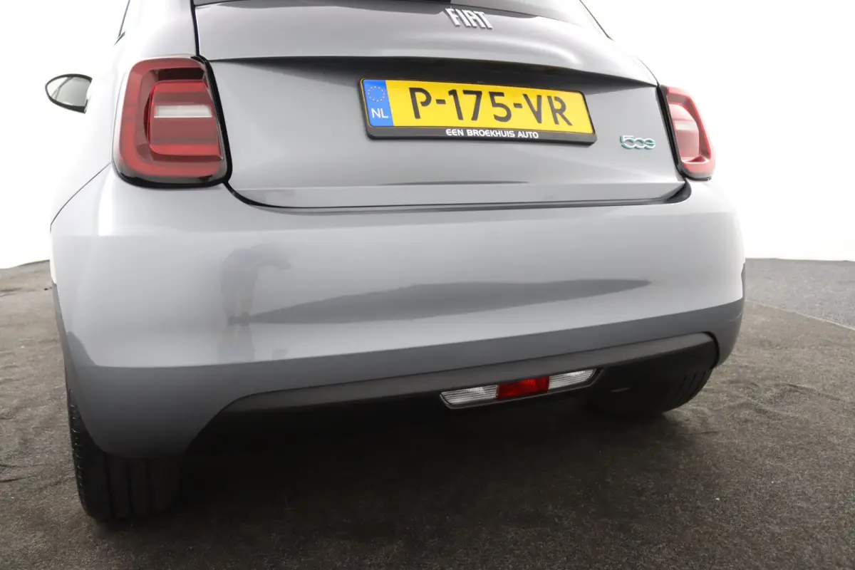 Icon 42 kWh | SoH 93,7% | Navigatie | Cruise Control | Digitaal Dashboard | Lichtmetalen Velgen | Climate Control | Bluetooth