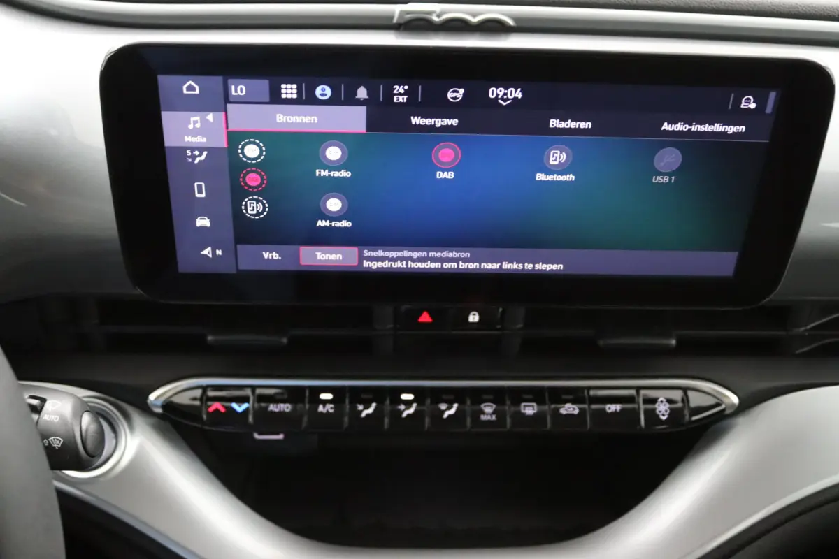 Icon 42 kWh | SoH 93,7% | Navigatie | Cruise Control | Digitaal Dashboard | Lichtmetalen Velgen | Climate Control | Bluetooth