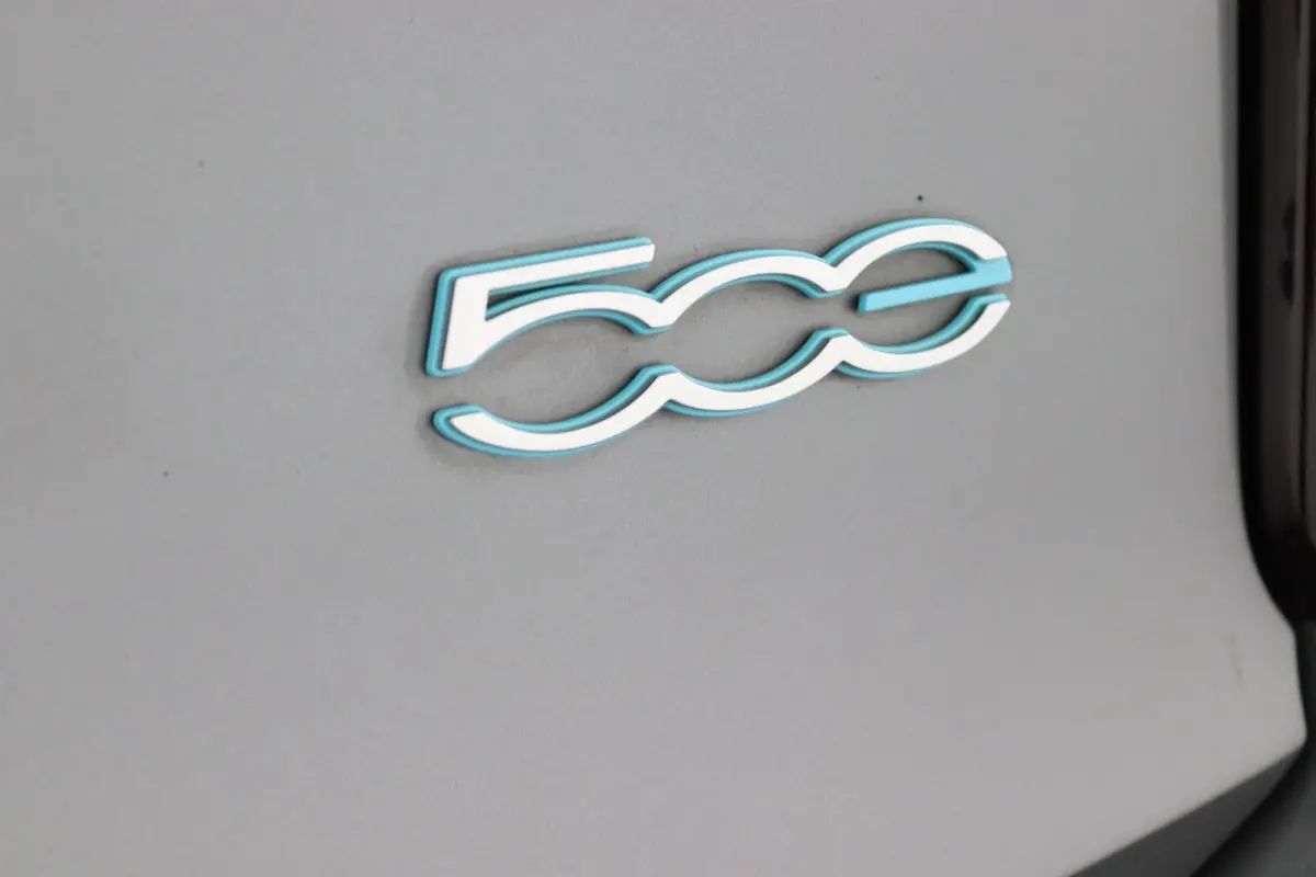 Icon 42 kWh | SoH 93,7% | Navigatie | Cruise Control | Digitaal Dashboard | Lichtmetalen Velgen | Climate Control | Bluetooth