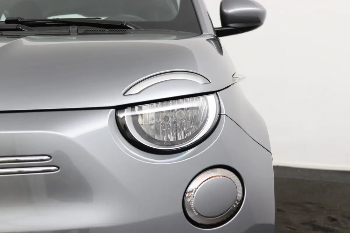 Icon 42 kWh | SoH 93,7% | Navigatie | Cruise Control | Digitaal Dashboard | Lichtmetalen Velgen | Climate Control | Bluetooth