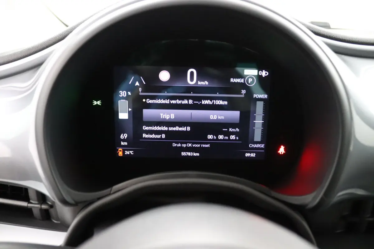 Icon 42 kWh | SoH 93,7% | Navigatie | Cruise Control | Digitaal Dashboard | Lichtmetalen Velgen | Climate Control | Bluetooth