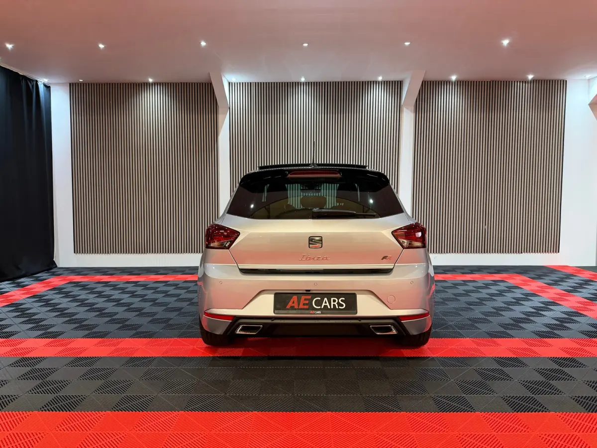 1.5 TSI FR Business Black Line Face lift Pano Camera Alcantara///