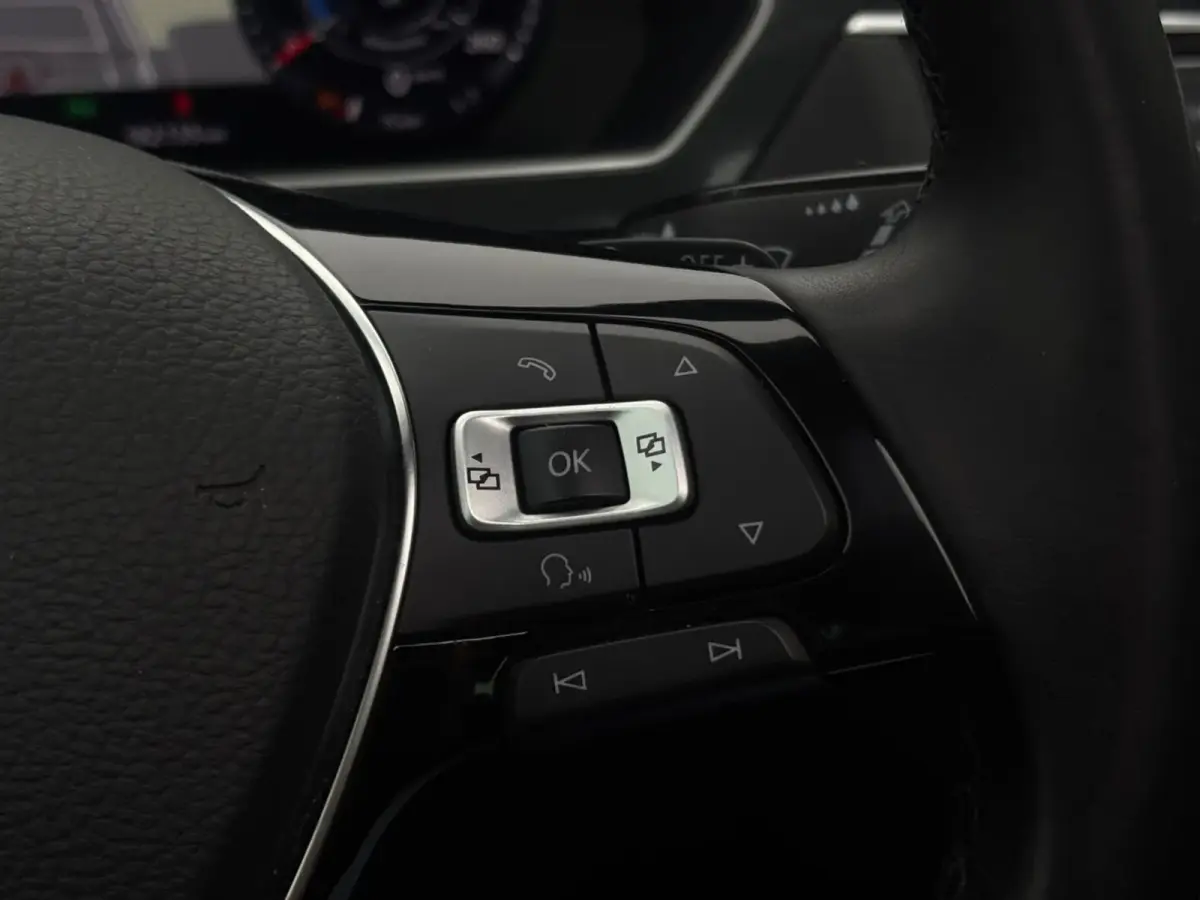 2.0 TSI 4Motion Highline (Dealer OndH, Panorama, 360 Camera, Stoel/Stuur VerW, Digitale Dash, Addapt Cruise,Etc)