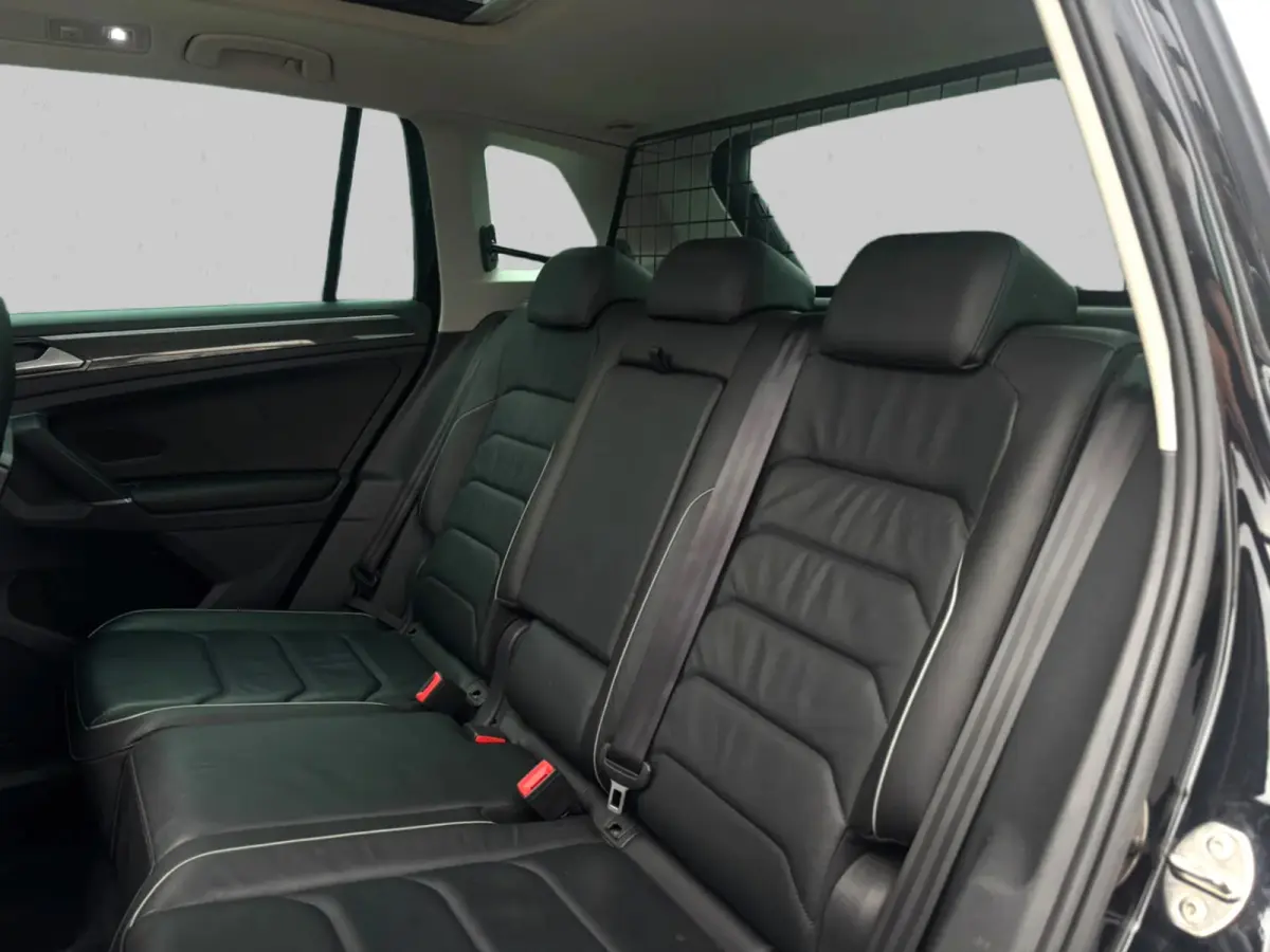 2.0 TSI 4Motion Highline (Dealer OndH, Panorama, 360 Camera, Stoel/Stuur VerW, Digitale Dash, Addapt Cruise,Etc)