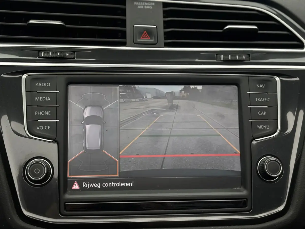 2.0 TSI 4Motion Highline (Dealer OndH, Panorama, 360 Camera, Stoel/Stuur VerW, Digitale Dash, Addapt Cruise,Etc)