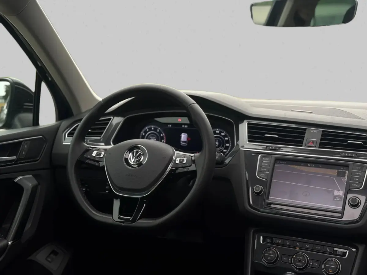 2.0 TSI 4Motion Highline (Dealer OndH, Panorama, 360 Camera, Stoel/Stuur VerW, Digitale Dash, Addapt Cruise,Etc)