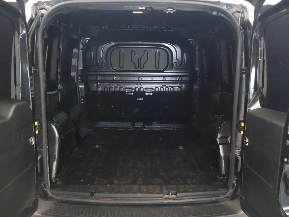 1.3 MJ ACTUAL EURO 6 + TREKHAAK | 17 INCH | AIRCO | BLUETOOTH