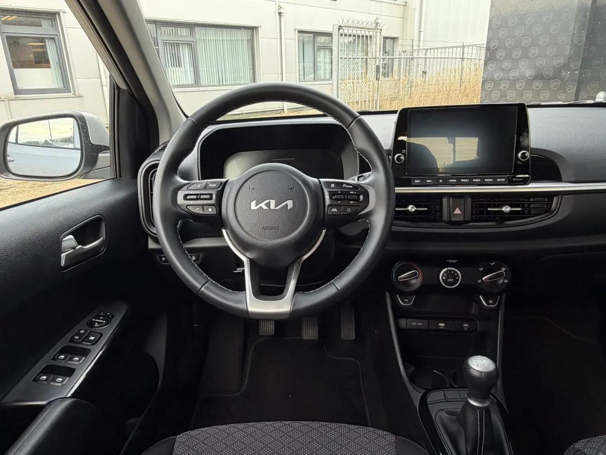 1.0 DPI DynamicLine | NIEUW MODEL! | NL AUTO | Digital Cockpit | Achteruitrijcamera | Parkeersensoren | Carplay | Airco | Cruise Control |
