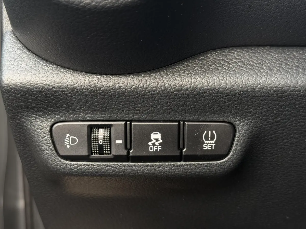 1.0 DPI DynamicLine | NIEUW MODEL! | NL AUTO | Digital Cockpit | Achteruitrijcamera | Parkeersensoren | Carplay | Airco | Cruise Control |