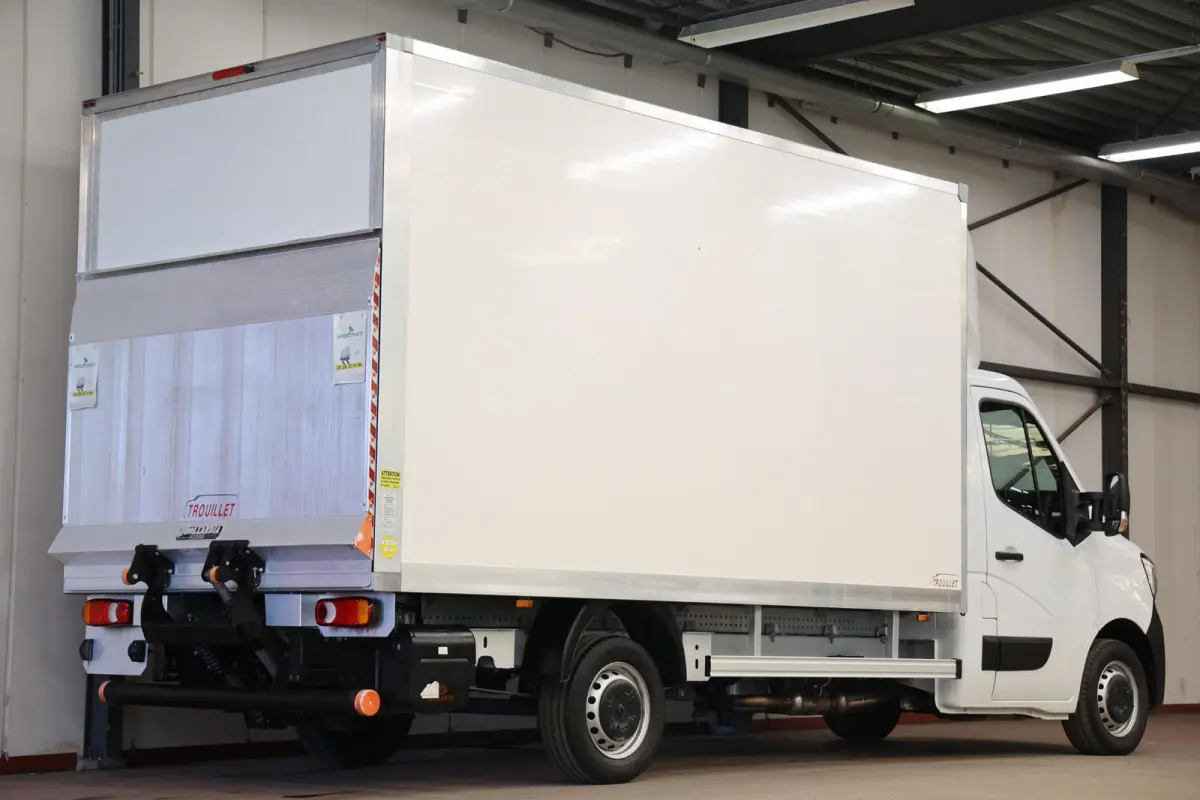 2.3 dCi 145pk Bakwagen laadklep 1000 kg LAADVERMOG