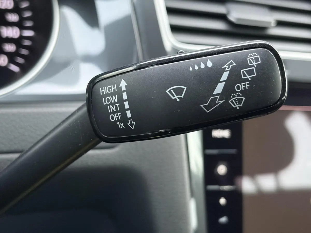 e-Golf ✓SOH 85,18 %✓2e Eigenaar✓Carplay✓Navi✓Clima✓Cruise✓Pdc V+A✓136pk✓Lm velgen✓Bj 12-2018✓N.A.P✓Apk tot 10-2027
