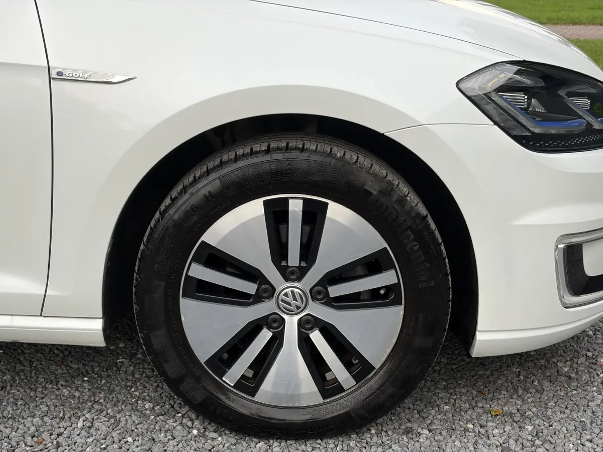 e-Golf ✓SOH 85,18 %✓2e Eigenaar✓Carplay✓Navi✓Clima✓Cruise✓Pdc V+A✓136pk✓Lm velgen✓Bj 12-2018✓N.A.P✓Apk tot 10-2027
