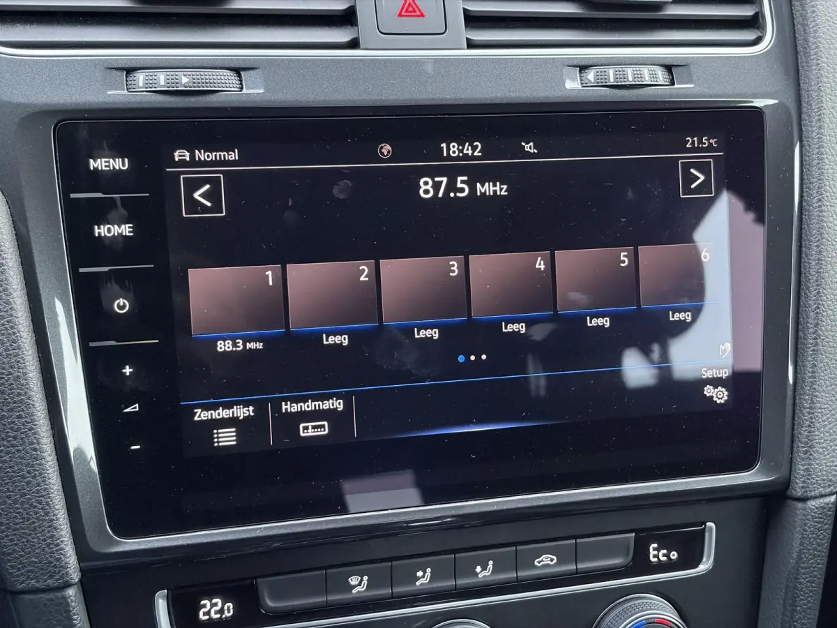 e-Golf ✓SOH 85,18 %✓2e Eigenaar✓Carplay✓Navi✓Clima✓Cruise✓Pdc V+A✓136pk✓Lm velgen✓Bj 12-2018✓N.A.P✓Apk tot 10-2027