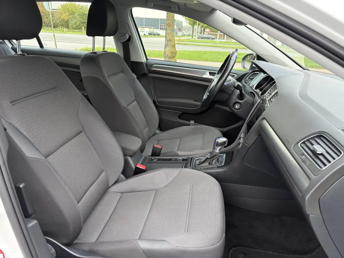 e-Golf ✓SOH 85,18 %✓2e Eigenaar✓Carplay✓Navi✓Clima✓Cruise✓Pdc V+A✓136pk✓Lm velgen✓Bj 12-2018✓N.A.P✓Apk tot 10-2027