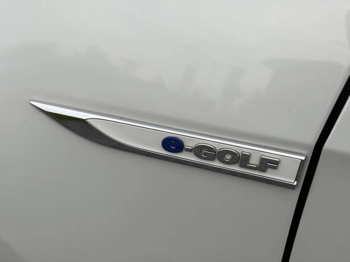 e-Golf ✓SOH 85,18 %✓2e Eigenaar✓Carplay✓Navi✓Clima✓Cruise✓Pdc V+A✓136pk✓Lm velgen✓Bj 12-2018✓N.A.P✓Apk tot 10-2027
