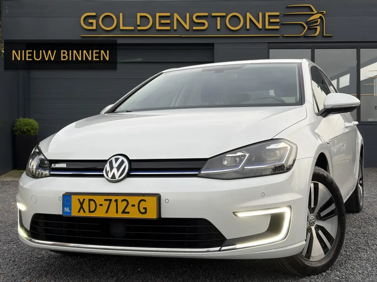 e-Golf ✓SOH 85,18 %✓2e Eigenaar✓Carplay✓Navi✓Clima✓Cruise✓Pdc V+A✓136pk✓Lm velgen✓Bj 12-2018✓N.A.P✓Apk tot 10-2027
