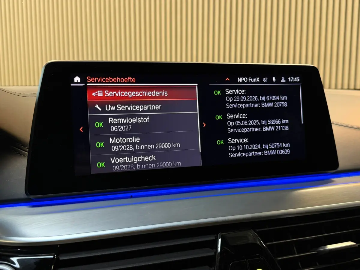 520i M-Sport|SERVICE-INCLUSIVE|PANO|MEMORY|NAP|SFEERVERLICHTING|STOELVENTILATIE|DISPLAY-KEY|
