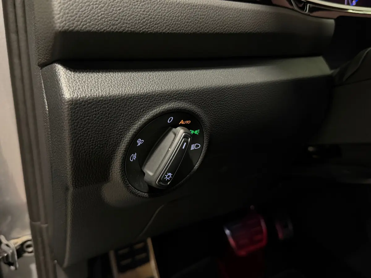 1.5 TSI R-Line Pano|Leder|Beats|Keyl|Led|IQ|Sfeer