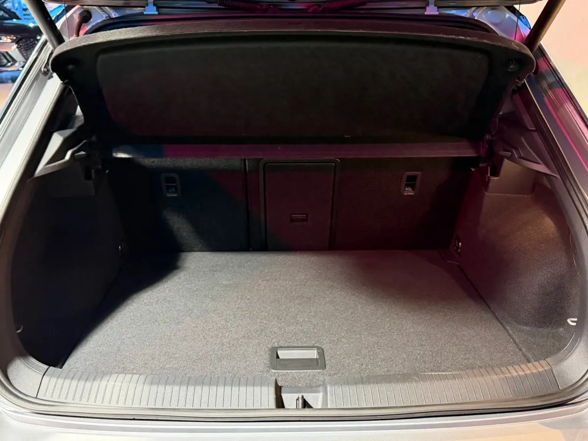 1.5 TSI R-Line Pano|Leder|Beats|Keyl|Led|IQ|Sfeer