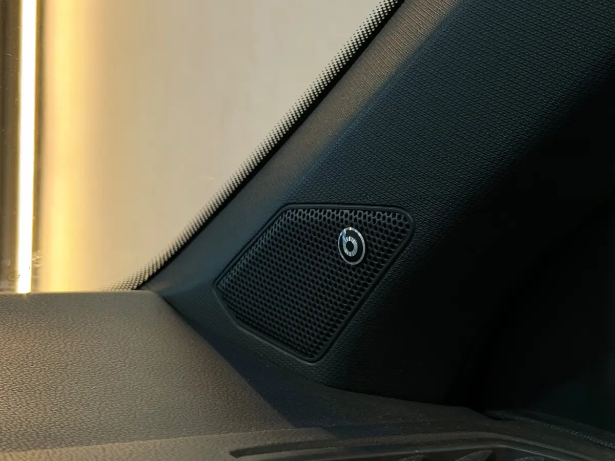 1.5 TSI R-Line Pano|Leder|Beats|Keyl|Led|IQ|Sfeer