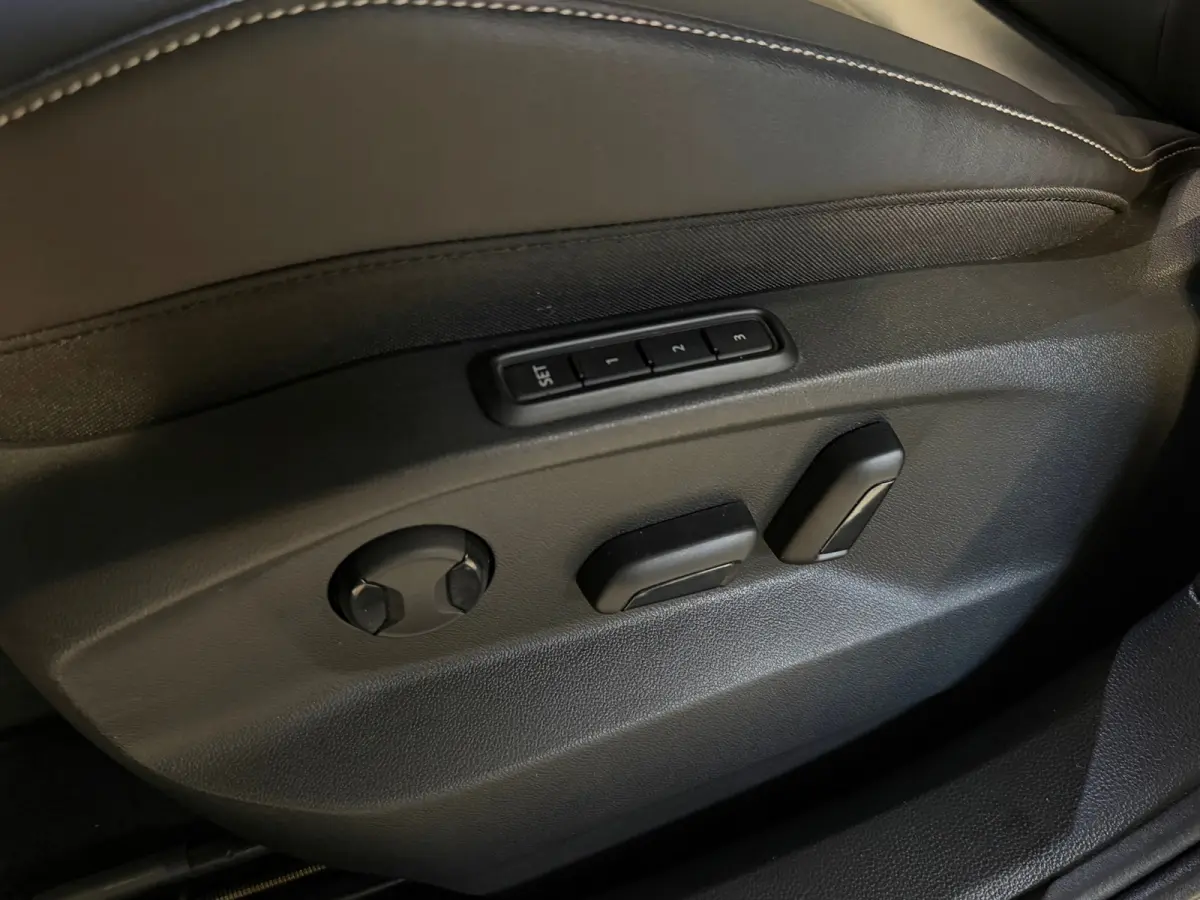 1.5 TSI R-Line Pano|Leder|Beats|Keyl|Led|IQ|Sfeer