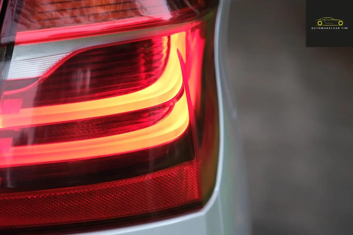 220i High Executive Edition