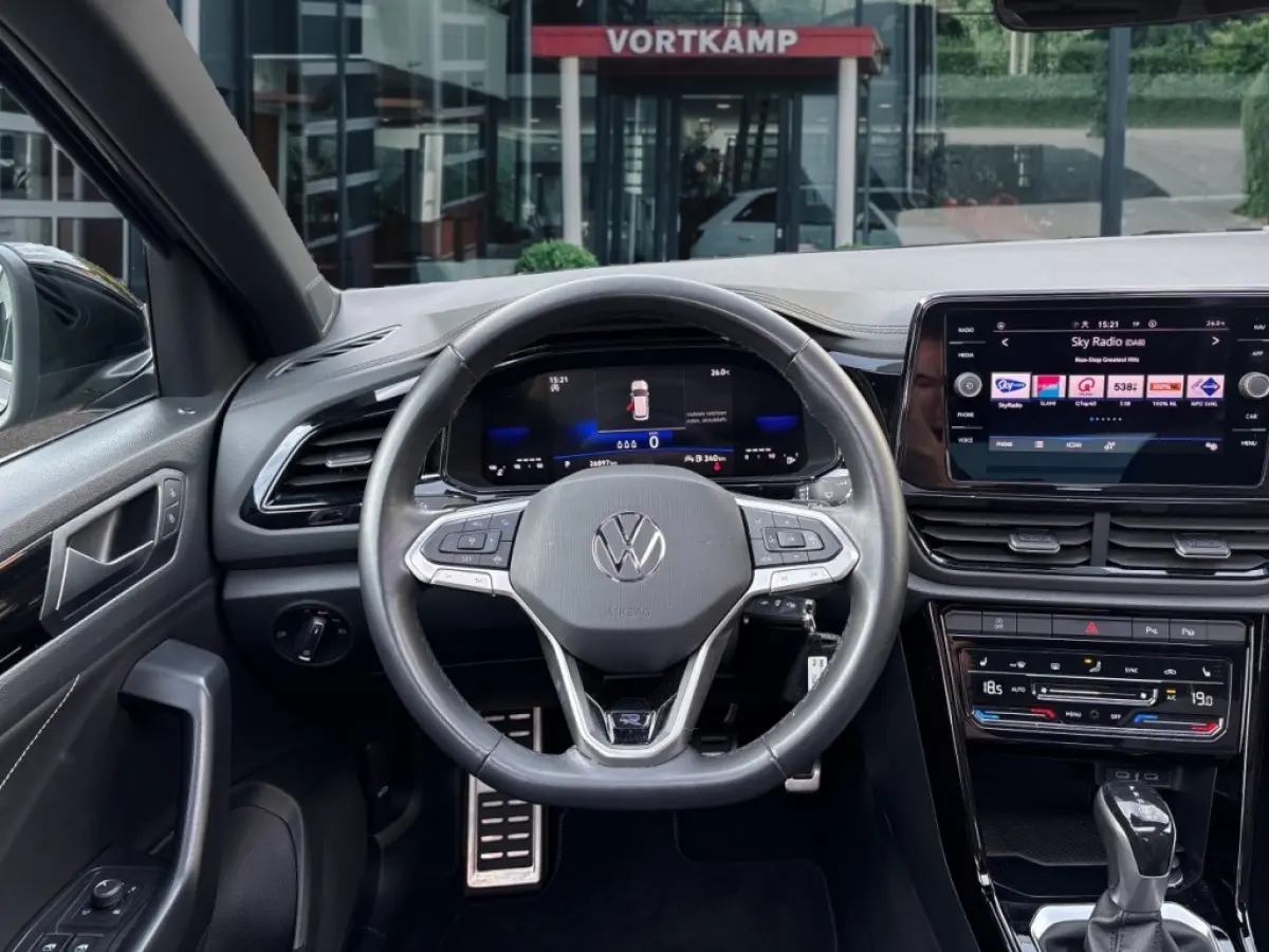 1.5 TSI DSG R-LINE PANO-DAK/CAMERA/ACC/STOELVERW/CARPLAY