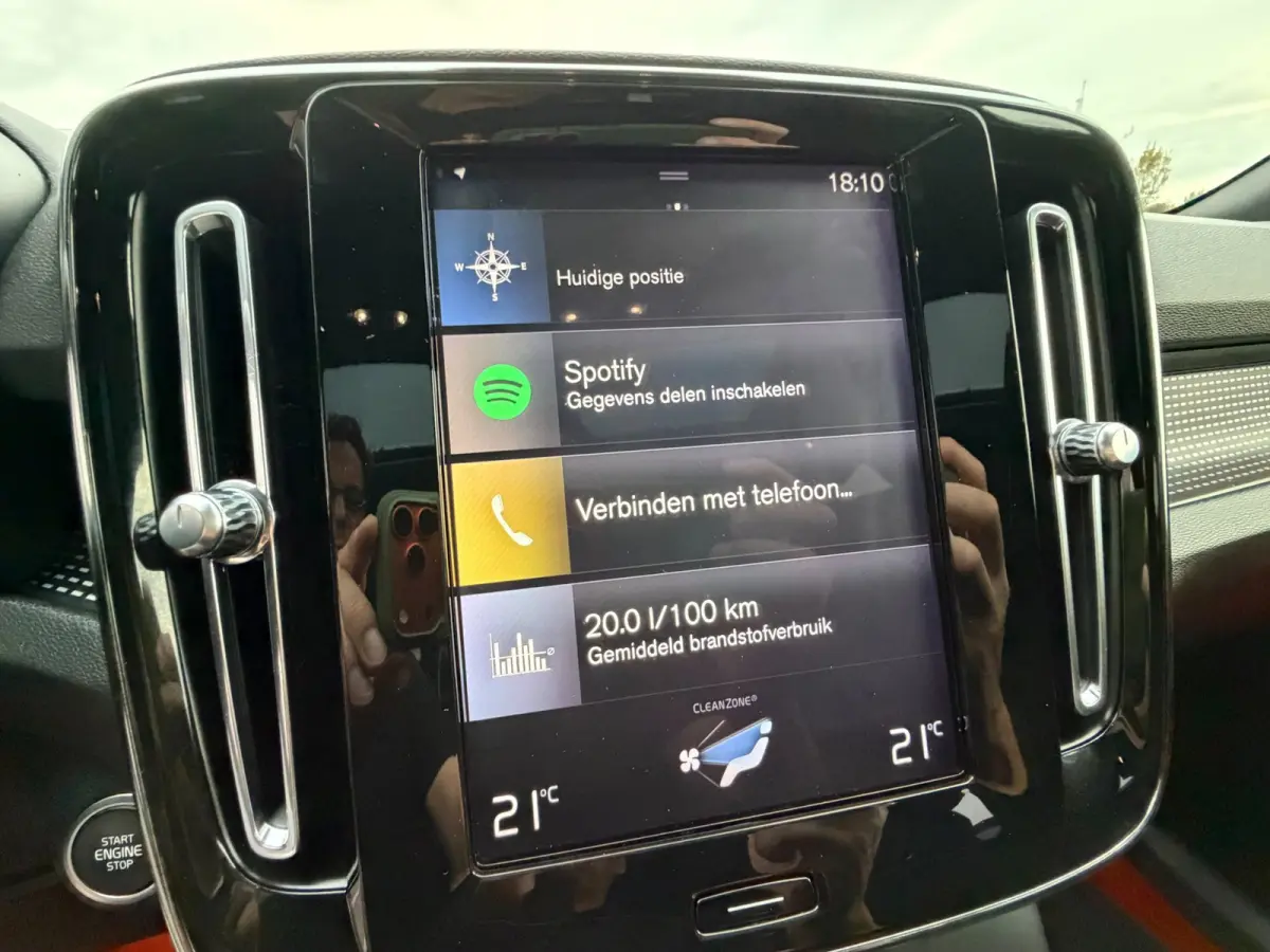2.0 T5 AWD R-Design Intro Edition / Pano / Camera / ACC / Trekhaak .