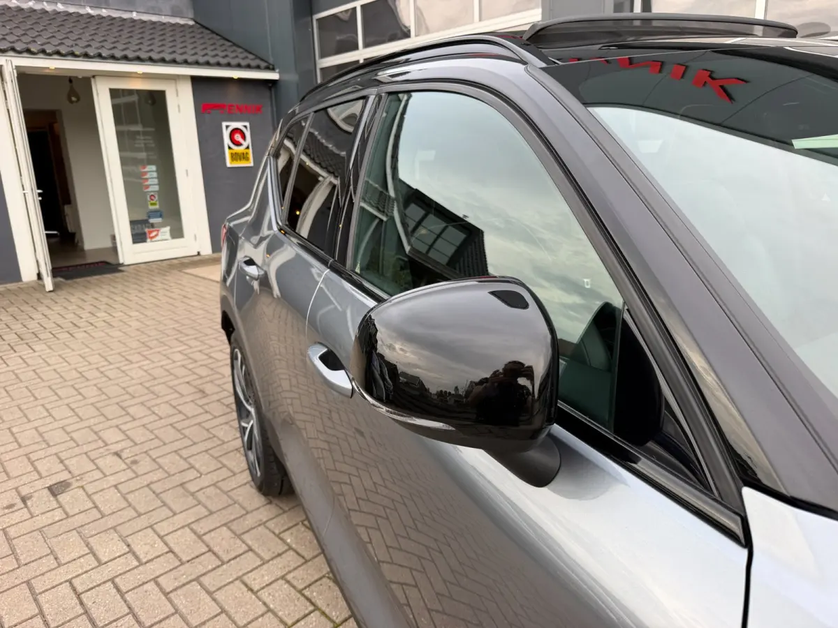 2.0 T5 AWD R-Design Intro Edition / Pano / Camera / ACC / Trekhaak .