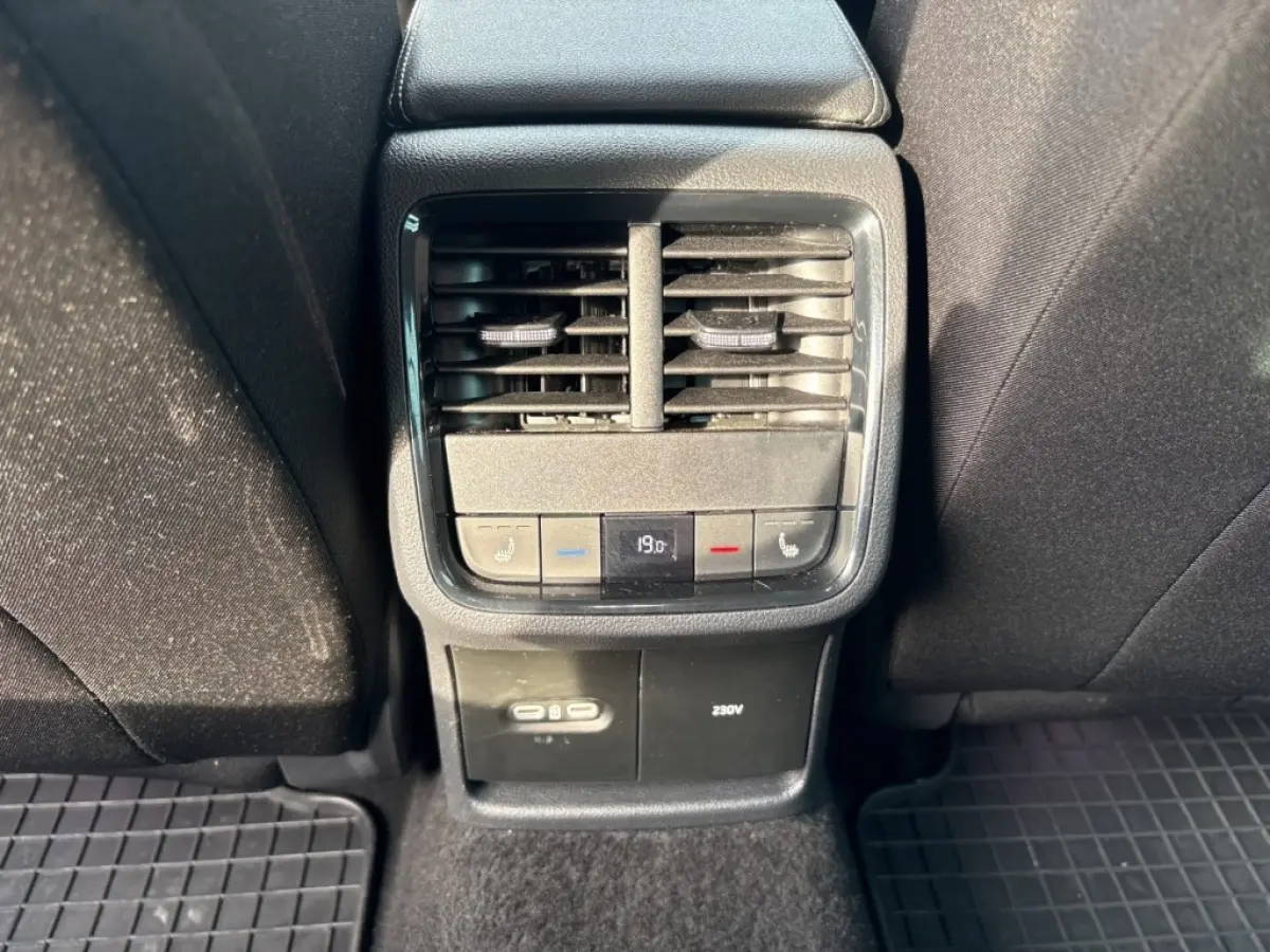 2.0 TDI DSG CLEVER CAMERA/ACC/STOEL+STUURVERW/CARPLAY/NAVI