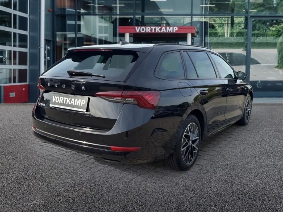 2.0 TDI DSG CLEVER CAMERA/ACC/STOEL+STUURVERW/CARPLAY/NAVI