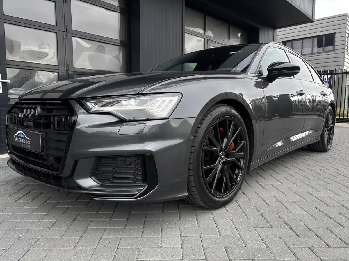 55 TFSIe quattro S-line Competition RS seats