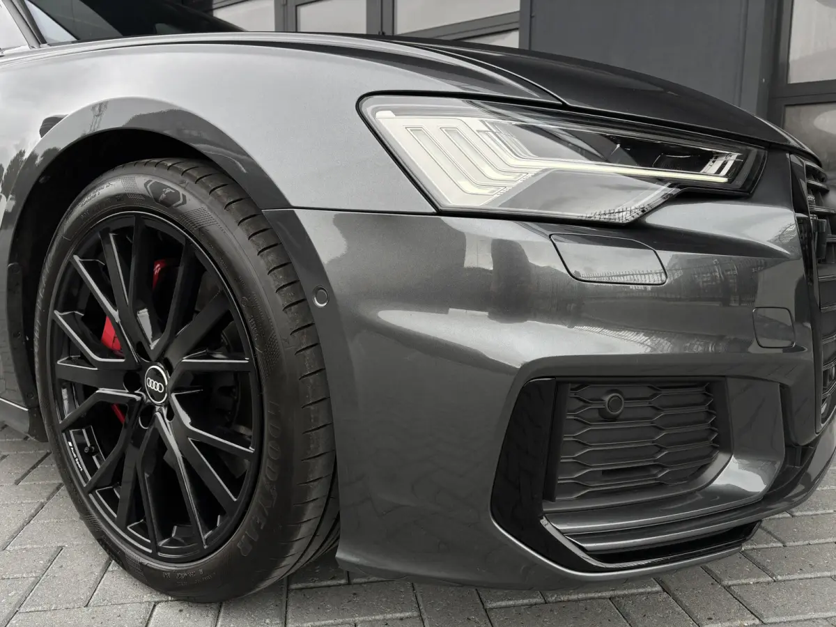 55 TFSIe quattro S-line Competition RS seats