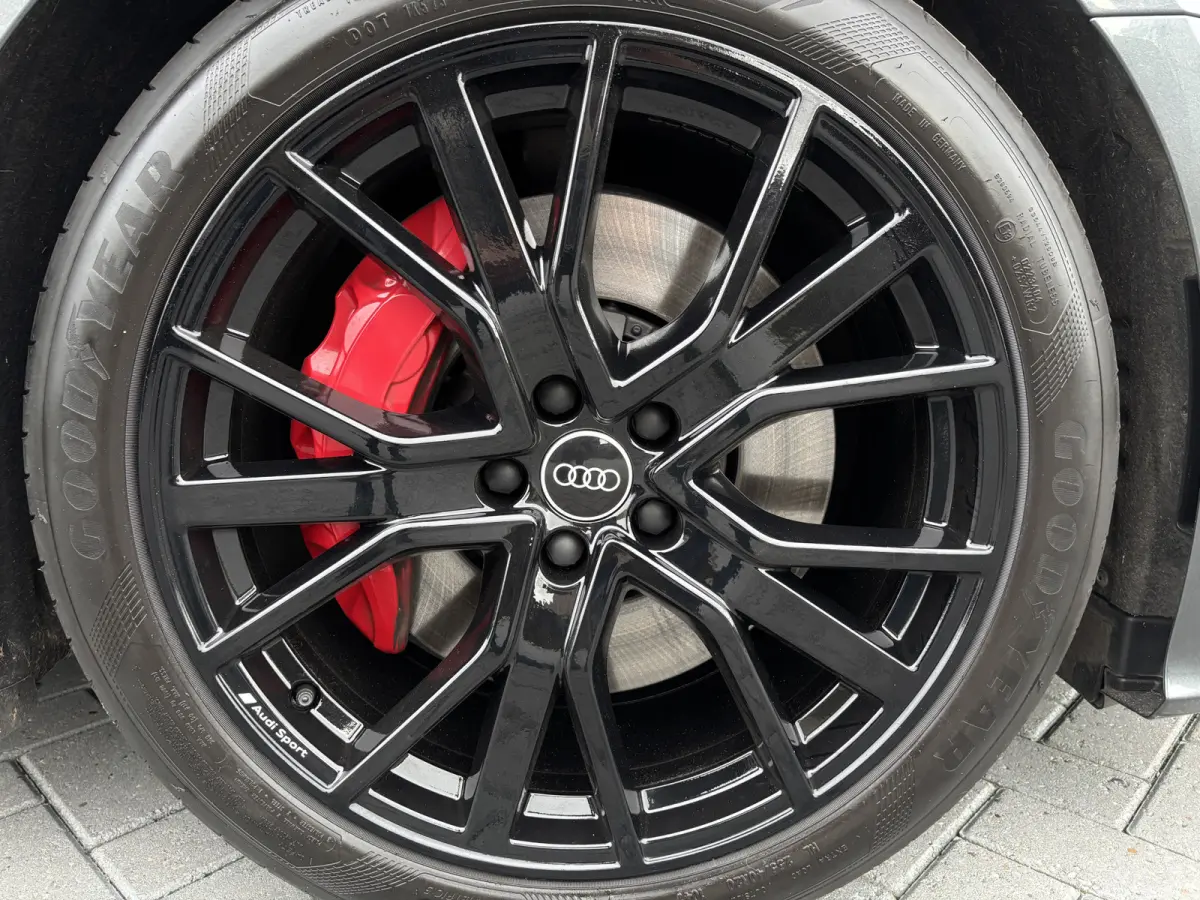 55 TFSIe quattro S-line Competition RS seats