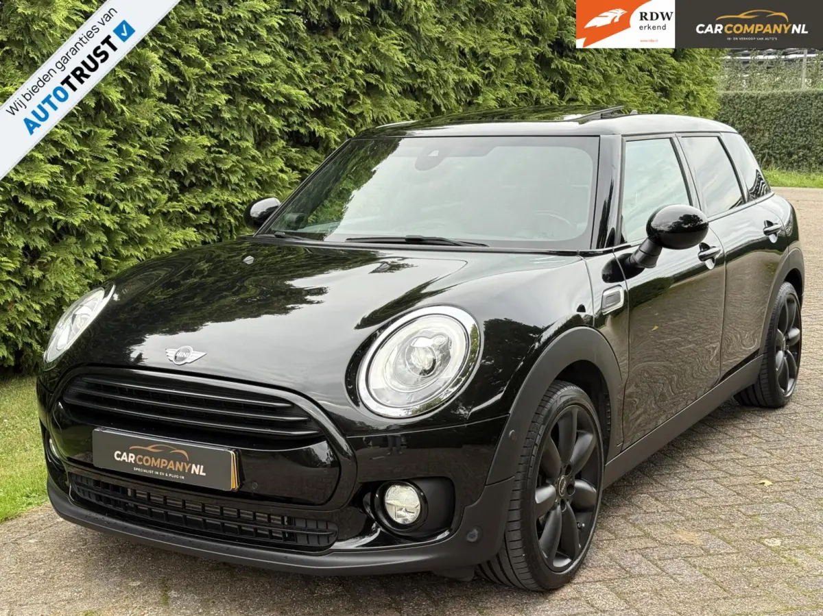 Cooper| AUT|Black- on- black|Pano dak|H/K Audio