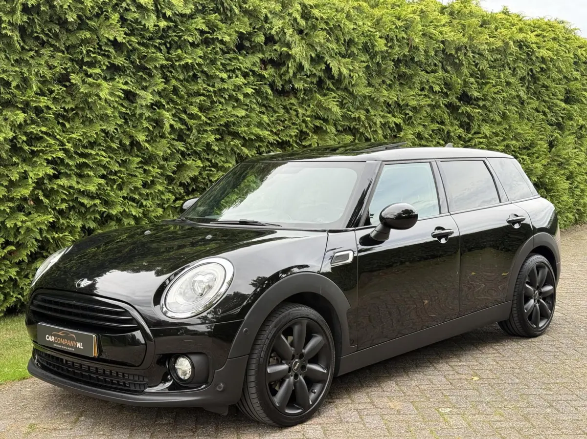 Cooper| AUT|Black- on- black|Pano dak|H/K Audio
