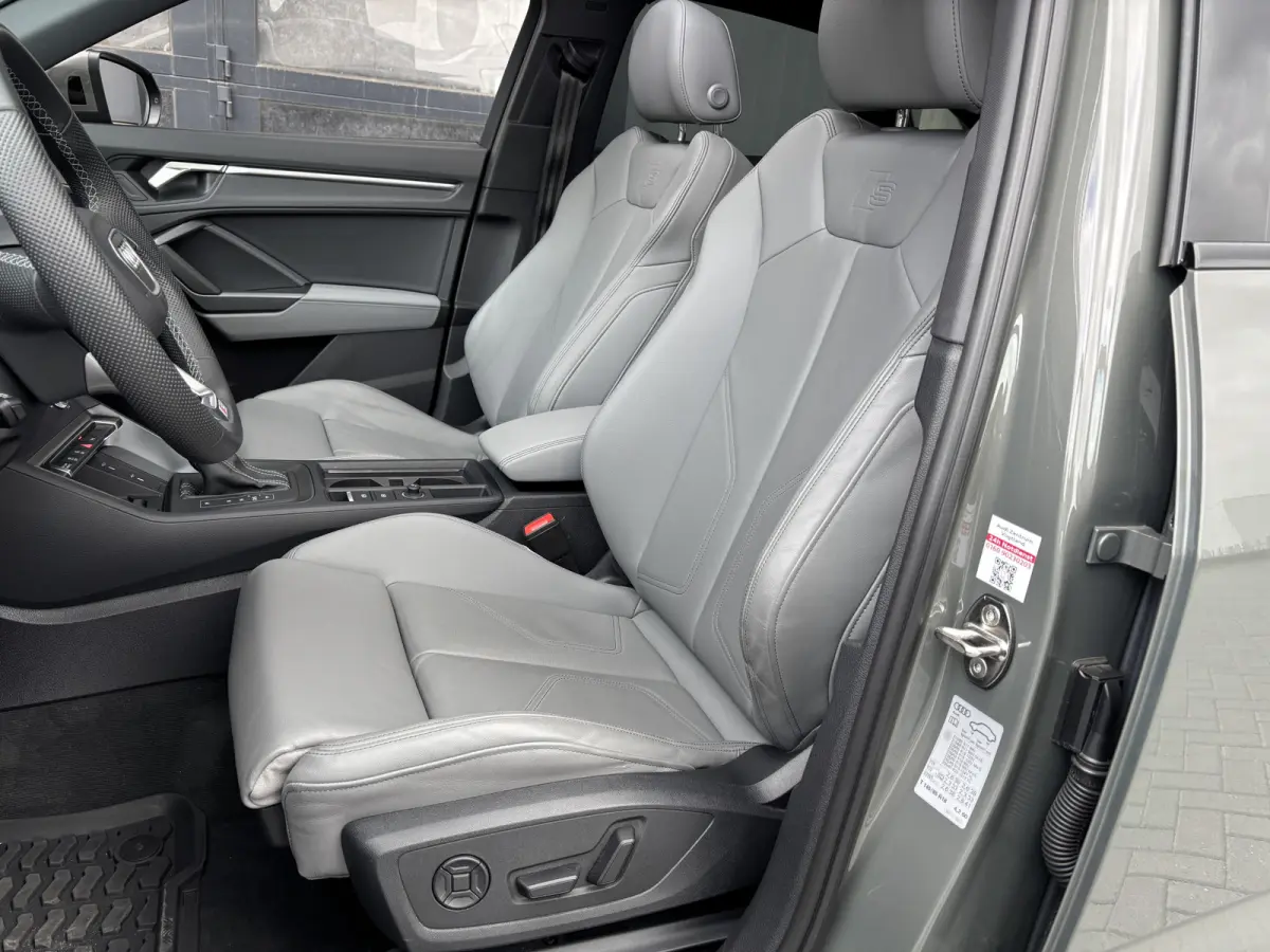 35 TFSI S-Line Pano Standverwarming!