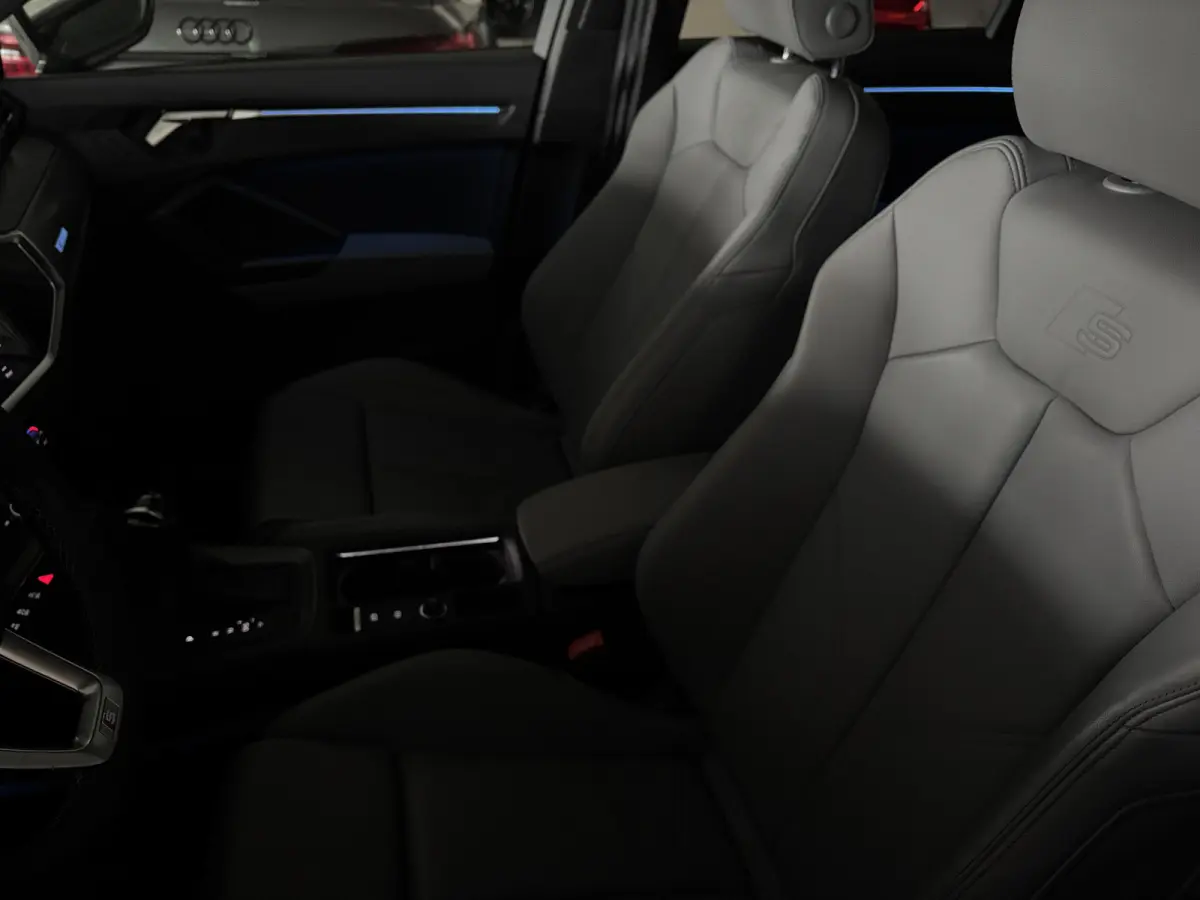 35 TFSI S-Line Pano Standverwarming!